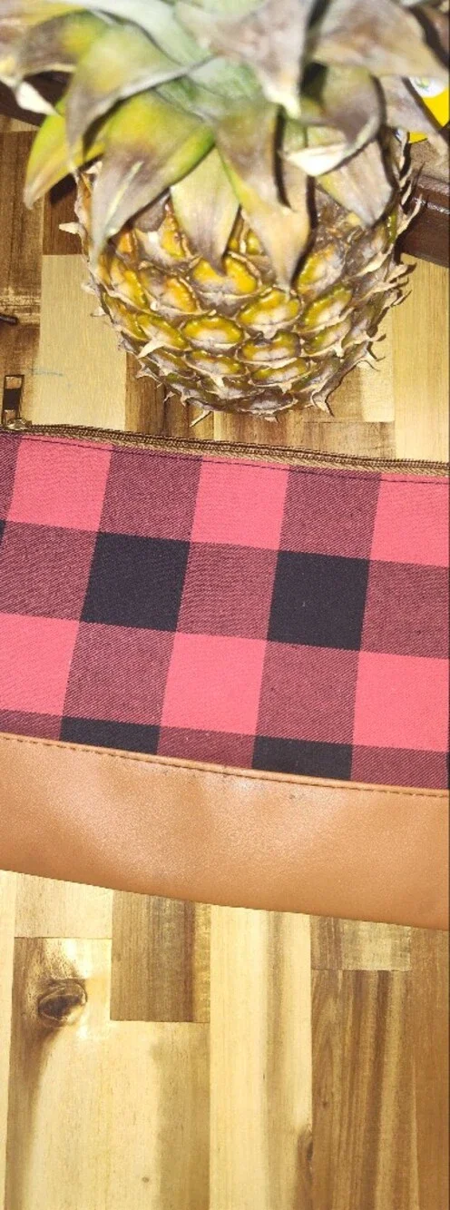 Women’s Red and Black Plaid Wristlet Clutch